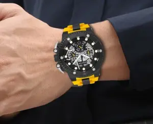 Quantum HNG535.654 Erkek Spor Saat – Siyah Çelik Kasa – Sarı Silikon Kordon – Kronograf