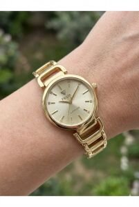 Fiesta Kadın Kol Saati | 24 mm Çelik Kasa, Altın Renk Çelik Kordon, Safir Cam, Zarif Tasarım