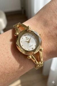 Fiesta Kadın Kol Saati | 32 mm Çelik Kasa, Çelik Kordon, Safir Cam, İnce Zarif Tasarım