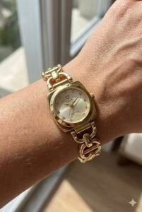 Fiesta Kadın Kol Saati | 22 mm Çelik Kasa, Çelik Kordon, Safir Cam, Zarif Tasarım