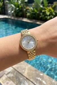 Reward Kadın Kol Saati | 22 mm Gold Renk Çelik Kasa, Mineral Cam, Zarif Tasarım