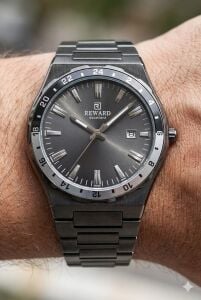 Reward Siyah Erkek Kol Saati – 42 mm Çelik Kasa, Mineral Cam, 5 ATM