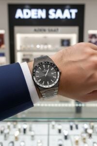 Reward Siyah Erkek Kol Saati – 42 mm Çelik Kasa, Mineral Cam, 5 ATM