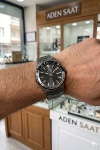 Reward Siyah Erkek Kol Saati – 42 mm Çelik Kasa, Mineral Cam, 5 ATM