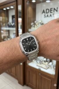 Reward Klasik Erkek Kol Saati | 42 mm Köşeli Çelik Kasa, Siyah Kadran, Çelik Kordon