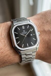 Reward Klasik Erkek Kol Saati | 42 mm Köşeli Çelik Kasa, Siyah Kadran, Çelik Kordon