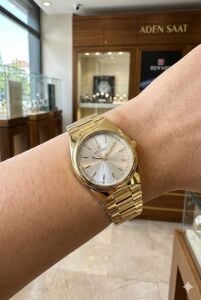 Reward Kadın Kol Saati | 32 mm Çelik Kasa, Altın Renk Çelik Kordon, Mineral Cam, 5ATM