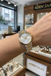 Reward Gümüş & Altın Renk Kadın Kol Saati | 22 mm Çelik Kasa, Çift Renk Çelik Kordon, Şık Tasarım