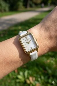 Lee Cooper Zarif Tasarım Kadın Kol Saati | 20mm Dikdörtgen Altın Renk Kasa, Beyaz Deri Kordon