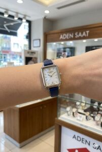 Lee Cooper Şık Tasarım Kadın Kol Saati | 20mm Dikdörtgen Gümüş Renk Kasa, Lacivert Deri Kordon