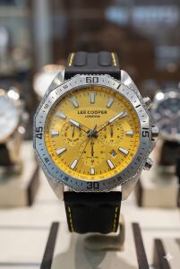 Lee Cooper Spor Erkek Kol Saati | 45 mm Çelik Kasa, Sarı Kadran, Silikon Kordon, 5 ATM