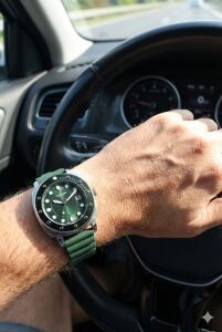 Lee Cooper Koyu Yeşil Spor Erkek Kol Saati | Yeşil Silikon Kordon, Takvimli Şık Tasarım