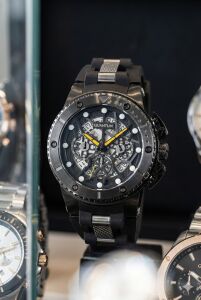 Quantum Erkek Kol Saati | 50mm, Safir Cam, Kronograf, 10ATM – Sarı Kordon Hediyeli