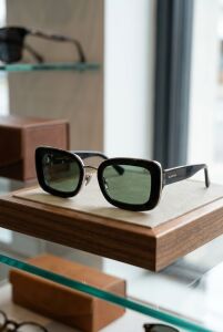 Quantum Siyah Yeşil Polarize Kadın Güneş Gözlüğü 51 mm