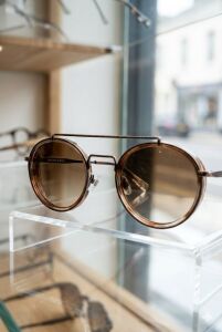 Quantum Kahverengi Polarize Erkek Güneş Gözlüğü 49 mm