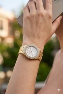 Essence Kadın 32 mm Çelik Kasa Altın Çelik Kordon Sedef Kadran Analog Kol Saati