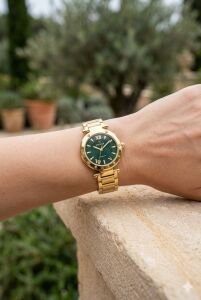 Essence Yeşil Kadran Kadın Kol Saati | 26 mm Çelik Kasa, Çelik Kordon, Zarif Tasarım