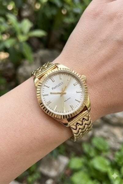 Ferrucci Altın Renk Kadın Kol Saati | 33 mm Çelik Kasa, Altın Metal Kordon, Altın Kadran