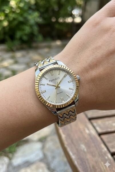Ferrucci Gümüş Kadın Kol Saati | 33 mm Çelik Kasa, Altın Gümüş Metal Kordon, Gümüş Kadran