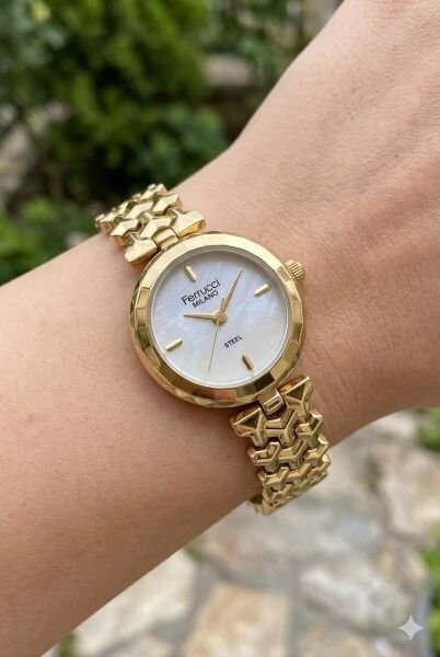 Ferrucci Altın Yuvarlak Kasa Kadın Kol Saati | 26 mm Çelik Kasa, Altın Metal Kordon, Gümüş Kadran