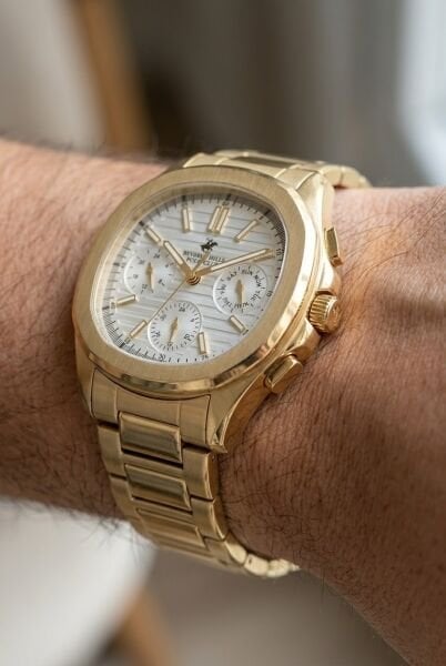 Beverly Hills Polo Club Erkek Kol Saati | 42 mm Çelik Kasa, Gold Çelik Kordon, Gümüş Kadran