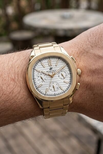 Beverly Hills Polo Club Erkek Kol Saati | 42 mm Çelik Kasa, Gold Çelik Kordon, Gümüş Kadran