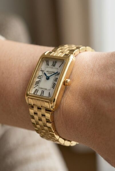 Lee Cooper Gold Dikdörtgen Kasa Kadın Kol Saati | 21 mm Çelik Kasa, Gold Çelik Kordon, Sedef Kadran