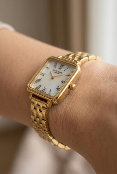Lee Cooper Kare Kasa Kadın Kol Saati | 22 mm Çelik Kasa, Gold Çelik Kordon, Beyaz Kadran