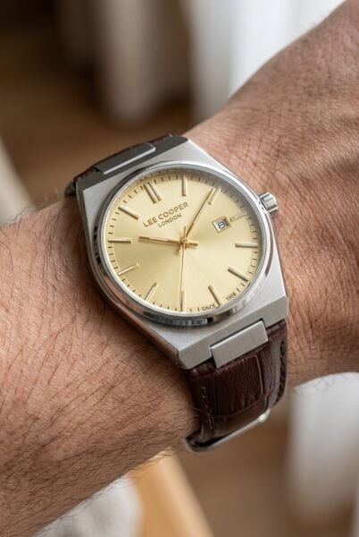 Lee Cooper Vintage Tasarım Erkek Kol Saati | 40 mm Çelik Kasa, Kahverengi Deri Kordon, Gold Kadran