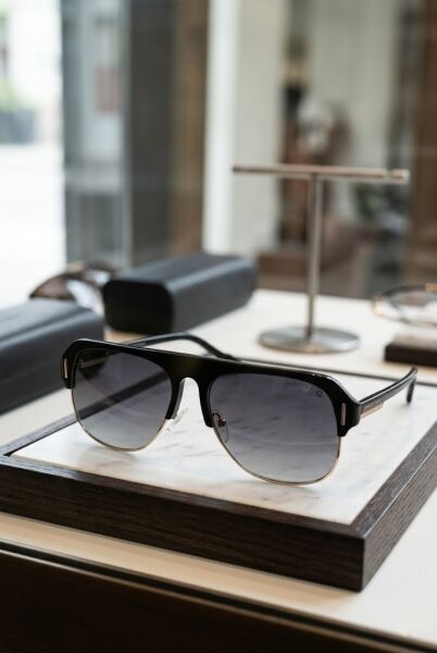 Quantum Kadın Güneş Gözlüğü | 58 mm Asetat Çerçeve, Füme Polarize Cam