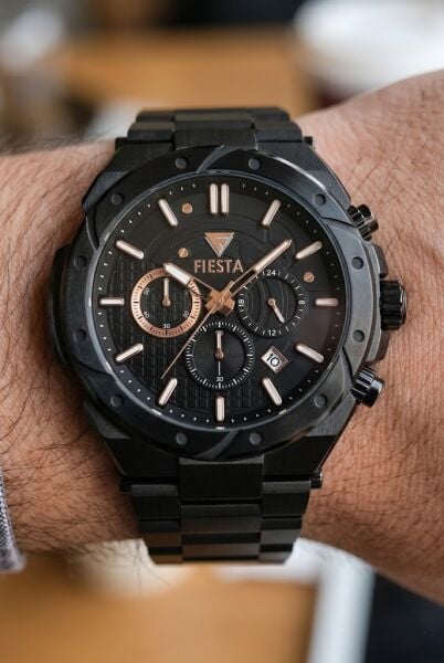 Fiesta Siyah Spor Erkek Kol Saati |  46 mm Çelik Kasa, Çelik Siyah Kordon, Safir Cam, 5ATM Su Geçirmez