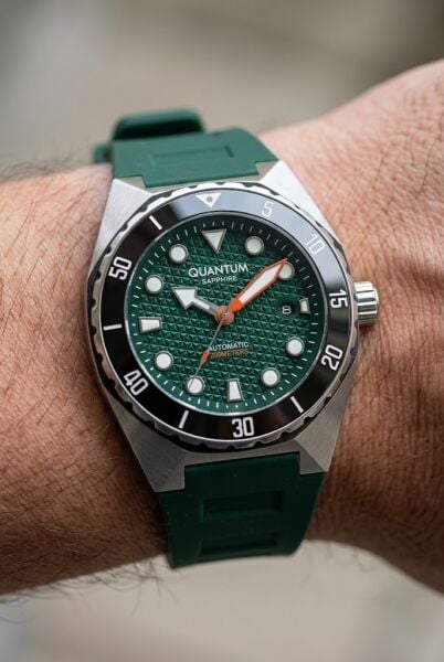 Quantum Barracuda Otomatik Kasa Erkek Kol Saati | 46 mm Kasa, Yeşil Silikon Kordon, Safir Cam