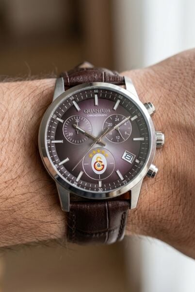 Quantum Galatasaray Erkek Kol Saati | 42 mm Paslanmaz Çelik Kasa, Kahverengi Deri Kordon