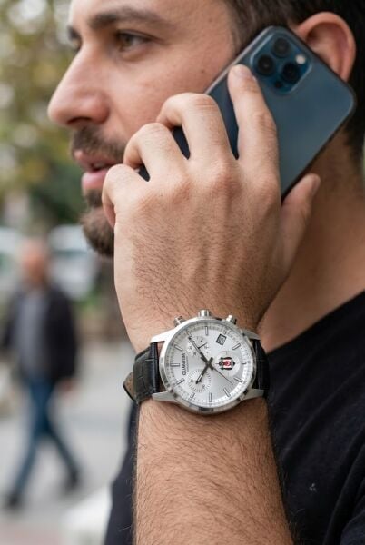 Quantum Beşiktaş Taraftar Erkek Kol Saati | 42 mm Paslanmaz Çelik Kasa, Siyah Deri Kordon