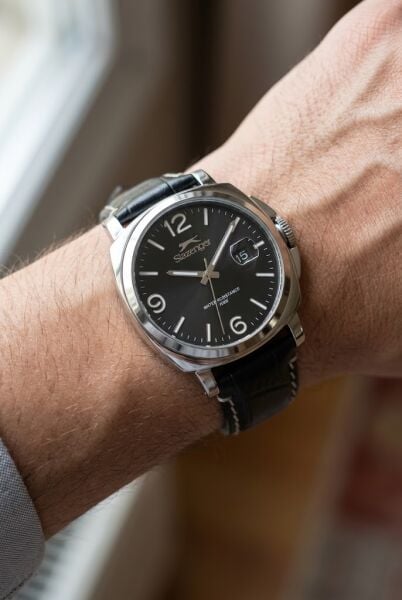 Slazenger Gümüş Kasa Siyah Deri Erkek Kol Saati | 40 mm Kasa, 10 ATM, Şık Tasarım