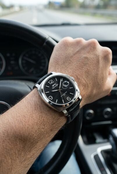 Slazenger Gümüş Kasa Siyah Deri Erkek Kol Saati | 40 mm Kasa, 10 ATM, Şık Tasarım