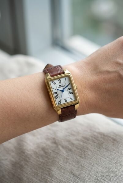 Slazenger Altın Dikdörtgen Kasa Kadın Kol Saati | 23 mm Paslanmaz Çelik Kasa, Şık Tasarım