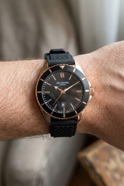 Lee Cooper Rosegold-Siyah Erkek Kol Saati | 45 mm Paslanmaz Çelik Kasa, Siyah Silikon Kordon