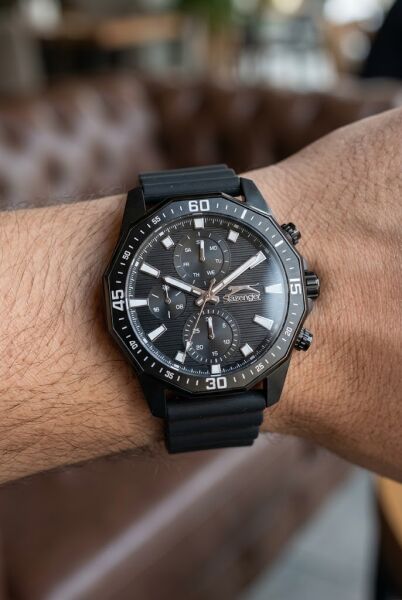 Slazenger Siyah Erkek Kol Saati | 44 mm Paslanmaz Çelik Kasa, Silikon Kordon