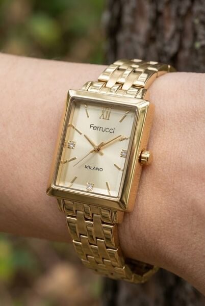 Ferrucci Altın Kare Kasa Kadın Kol Saati | 30 mm Çelik Kordon, Altın Kadran