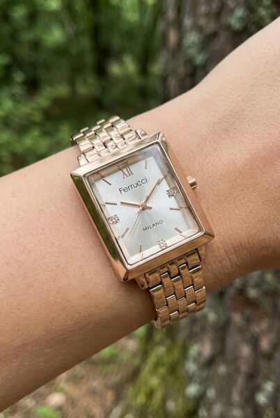 Ferrucci Rose Gold Kare Kasa Kadın Kol Saati | 30 mm Çelik Kordon, Modern ve Şık Tasarım