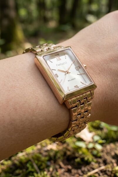 Ferrucci Rose Gold Kare Kasa Kadın Kol Saati | 30 mm Çelik Kordon, Modern ve Şık Tasarım