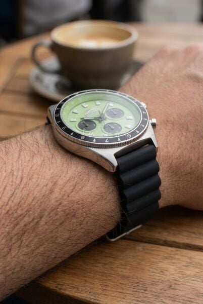 Slazenger Sportif Yeşil Erkek Kol Saati | 44 mm Çelik Kasa, Siyah Silikon Kordon