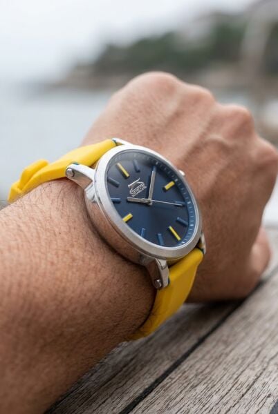 Slazenger Sportif ve Modern Erkek Kol Saati | 48 mm Paslanmaz Çelik Kasa, Sarı Silikon Kordon