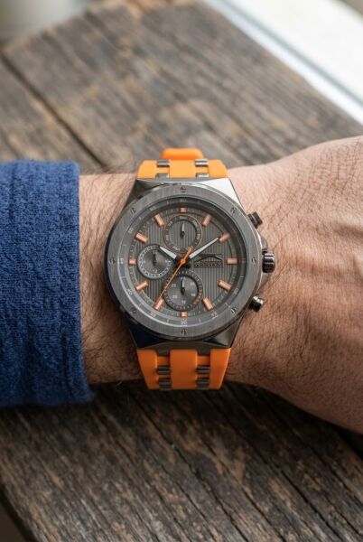 Slazenger Sportif ve Güçlü Erkek Kol Saati | 45 mm Paslanmaz Çelik Kasa, Turuncu Silikon Kordon