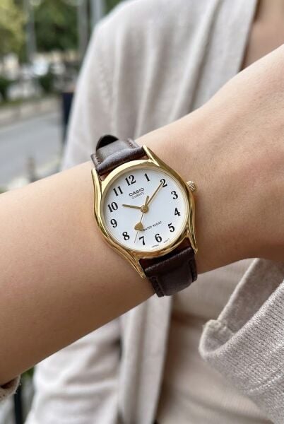 Casio Vintage Klasik Kadın Kol Saati | 23 mm Altın Renk Kasa, Kahverengi Deri Kordon