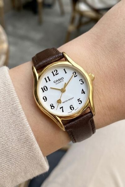 Casio Vintage Klasik Kadın Kol Saati | 23 mm Altın Renk Kasa, Kahverengi Deri Kordon