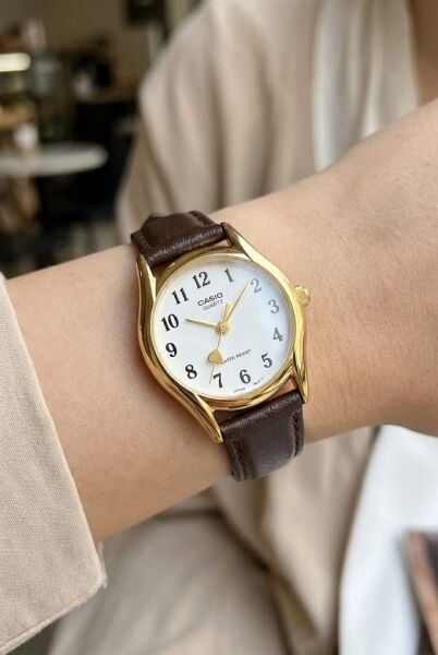 Casio Vintage Klasik Kadın Kol Saati | 23 mm Altın Renk Kasa, Kahverengi Deri Kordon