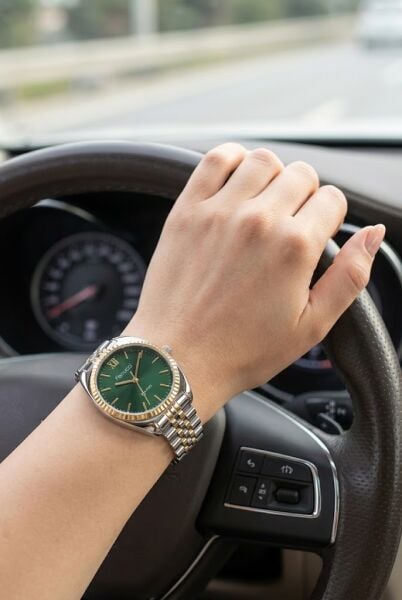 Ferrucci Lüks Görünümlü Kadın Kol Saati | 34 mm Altın-Gümüş Çelik Kordon, Yeşil Kadran