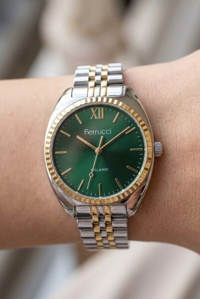 Ferrucci Lüks Görünümlü Kadın Kol Saati | 34 mm Altın-Gümüş Çelik Kordon, Yeşil Kadran